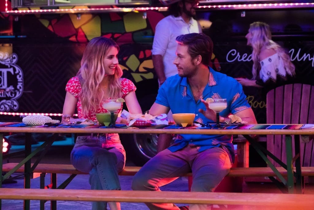 holidate julefilm netflix holidate julefilm netflix